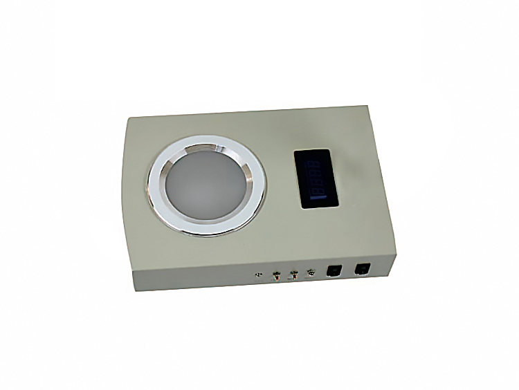 本儀器可減輕實驗人員的勞動強度，提高工效，提高工作質(zhì)量，廣泛用于食品、飲料、藥品、生物制品、化妝品、衛(wèi)生用品、飲用水、生活污水、工業(yè)廢水、臨床標(biāo)本中細菌數(shù)的檢驗。是各級防疫站、環(huán)境監(jiān)測站、食品衛(wèi)生監(jiān)督檢驗所、醫(yī)院、生物制品所、藥檢所、商檢局、食品廠、飲料廠、化妝品廠、日化廠及大專院校、科研單位實驗室的常備儀器。